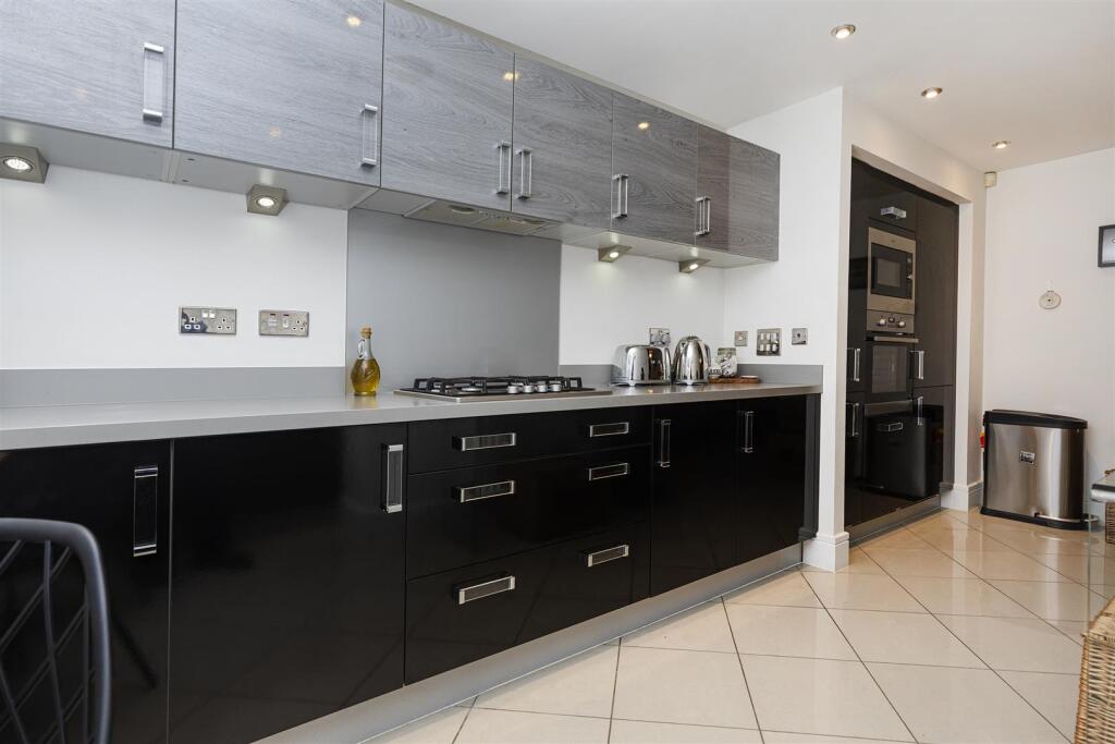 Additional image 10 of Weavers Way, Scholes, Cleckheaton