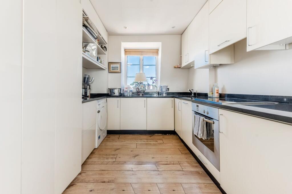 Apartment in London, Chelsea - View 5