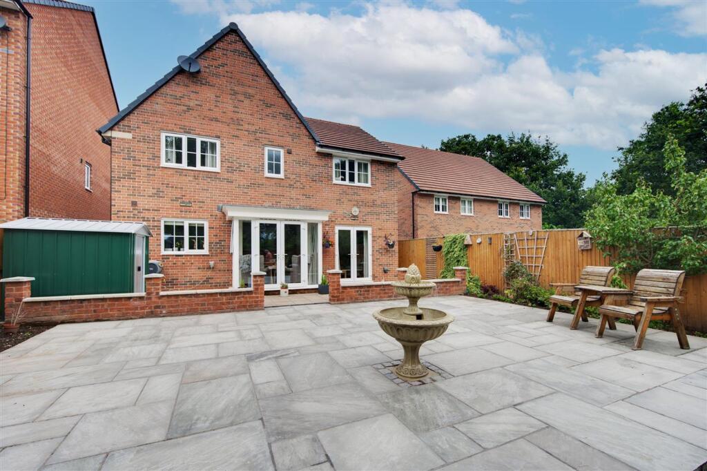House in Sandbach, Cheshire East - View 4