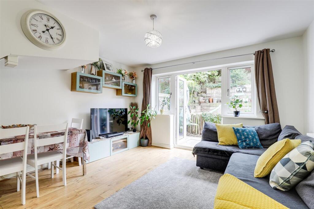 House in Nottingham - View 5