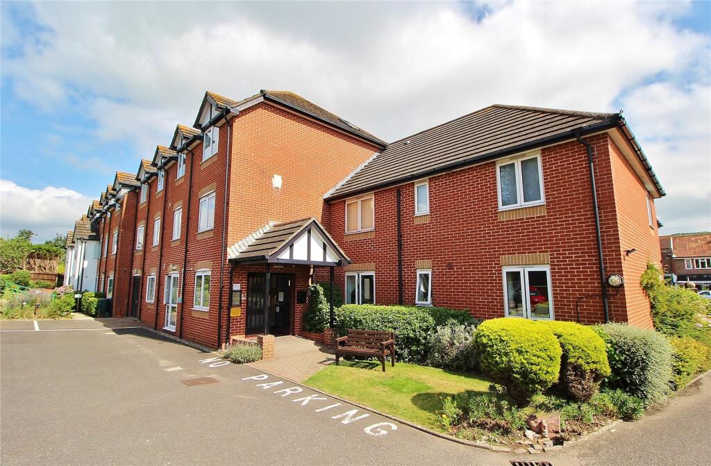 Apartment in Worthing, Findon Valley