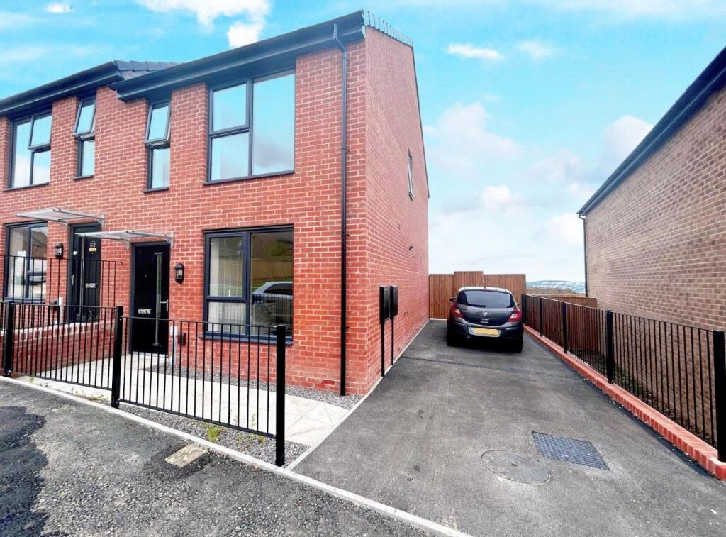 Main image of property: The Circle, SHEFFIELD