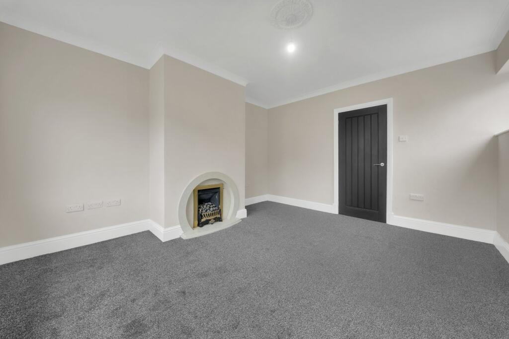 Horning Crescent, Burnley, BB10 photo 3