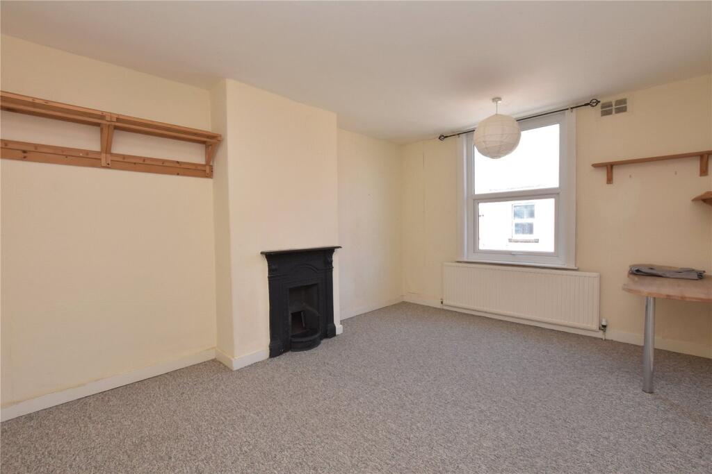 Spring Grove View, Leeds, West Yorkshire - View 4