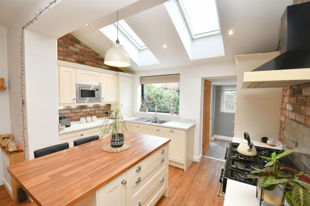 Third Avenue, Tyldesley, M29 photo 2