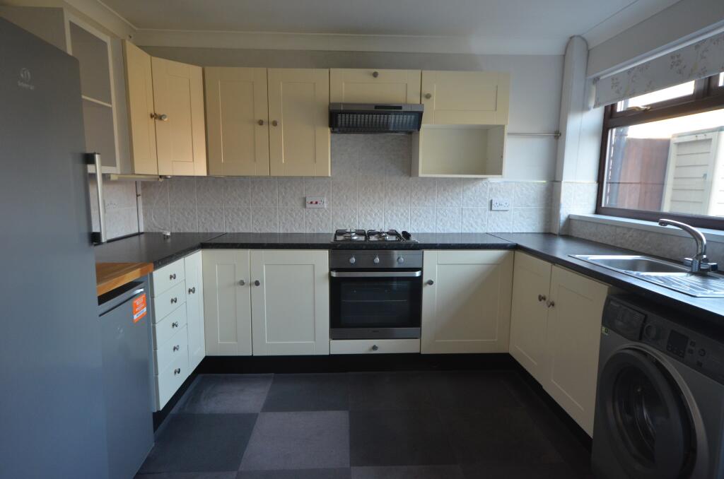 House in Lincoln - View 4