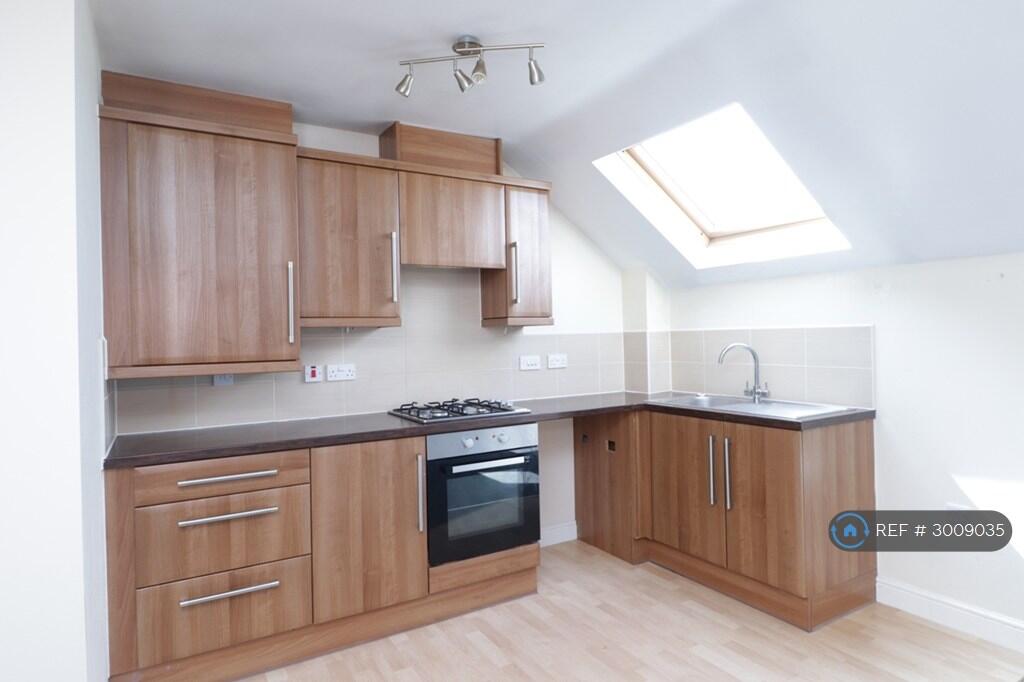 Apartment in Doncaster - View 3