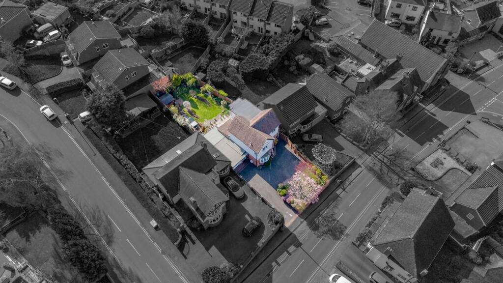 House in Dudley, West Midlands - View 2