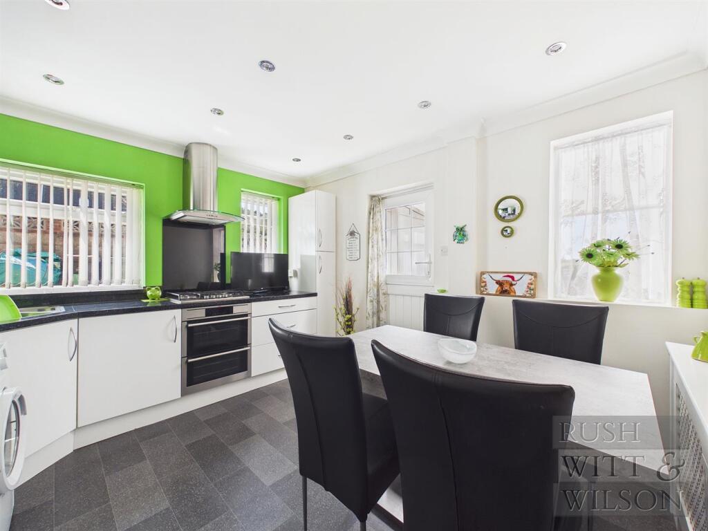 House in Hastings, Belmont - View 4