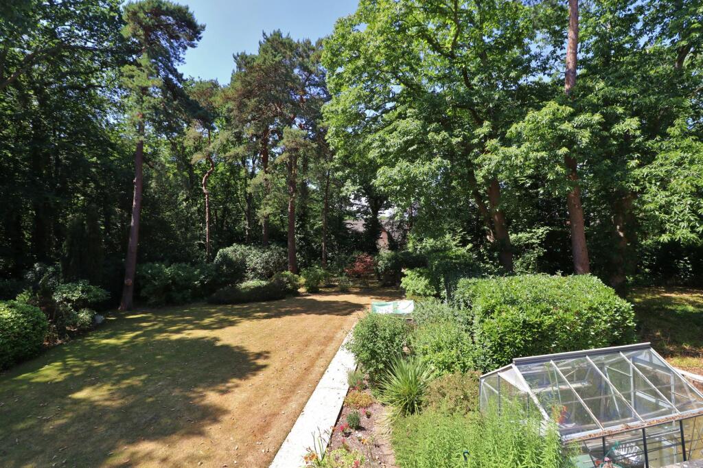 Kanes Hill, Southampton, SO19 - View 3