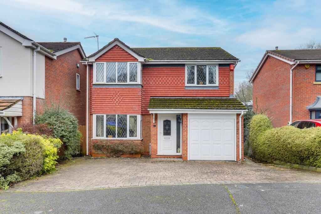 Main image of property: Badger Close, Hucknall, NG15