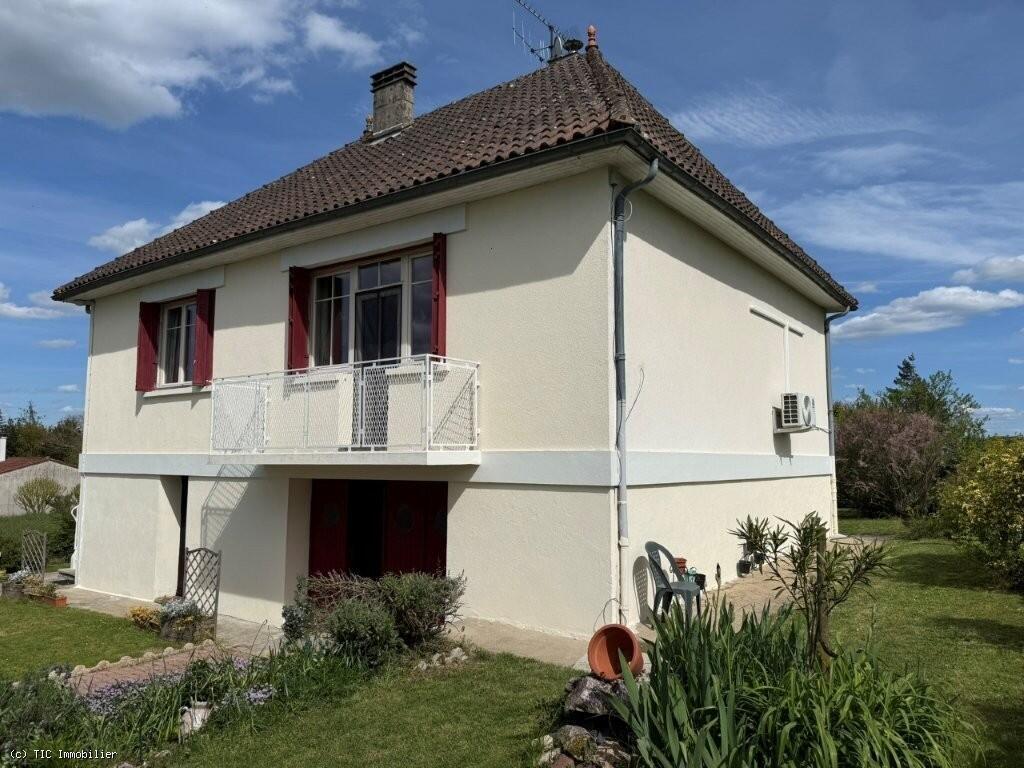 Main image of property: Champagne-Mouton, Poitou-Charentes, 16350, France