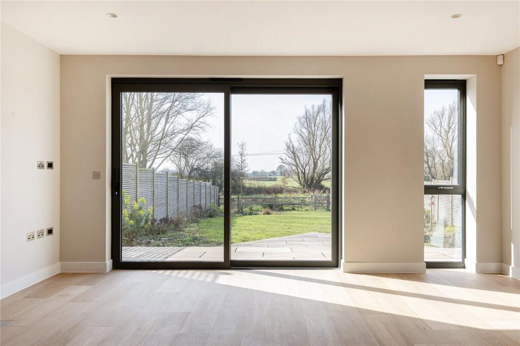 8, Sandpiper Close, Appledore, Ashford, Kent, TN26 photo 3