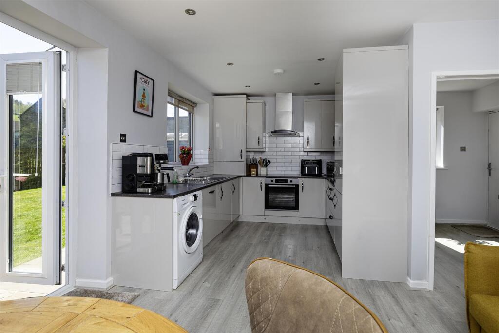 House in Kirklees, The Rock - View 3