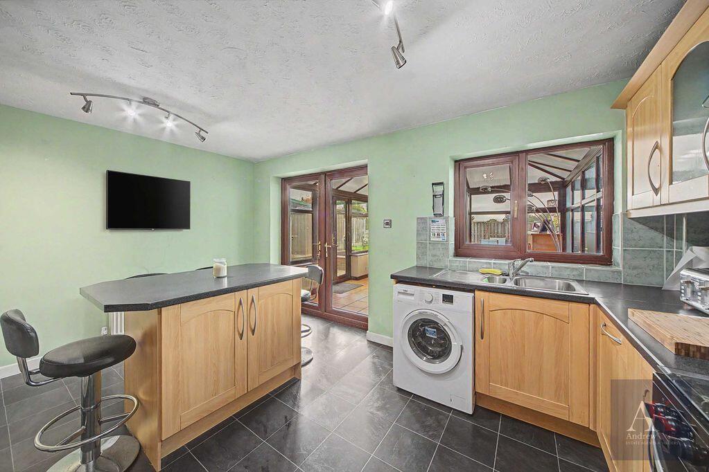 House in Oldham - View 4
