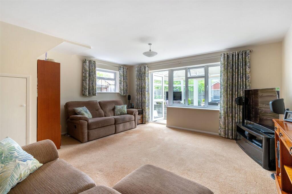 House in Basingstoke and Deane, Chineham - View 4