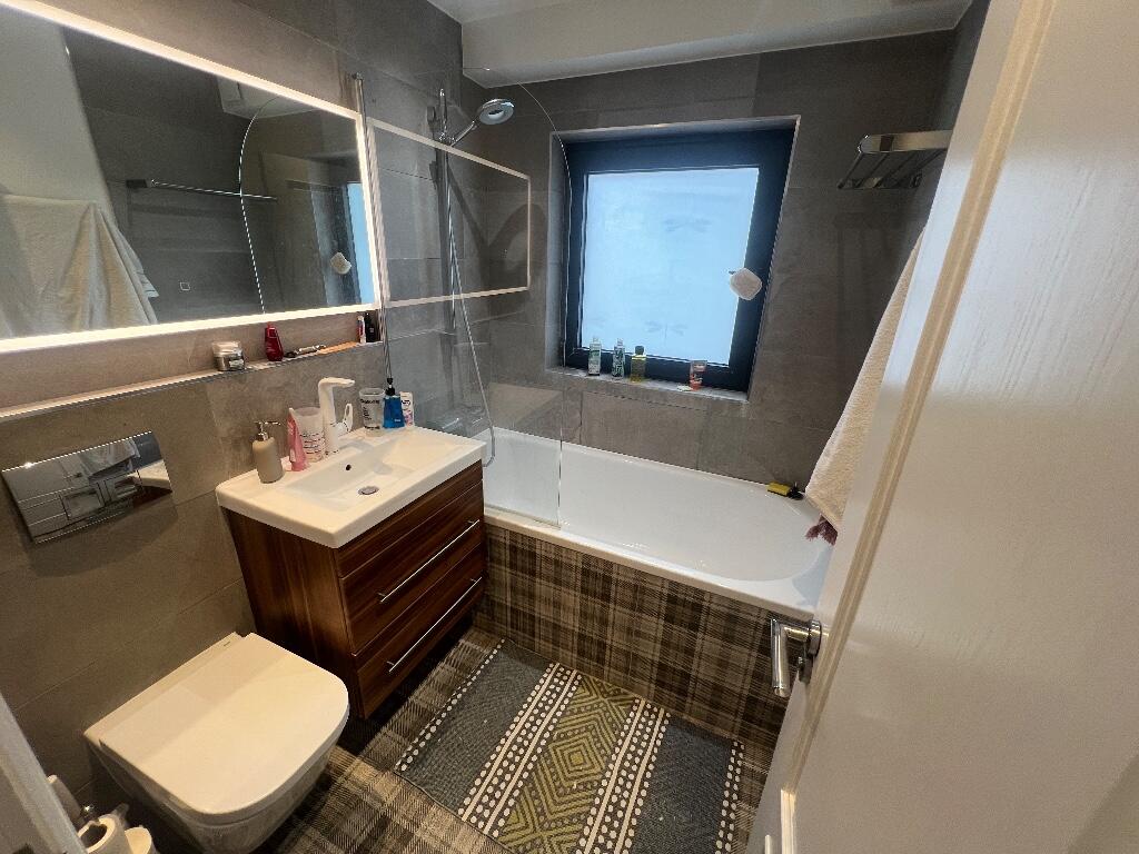 4 bedroom terraced house for rent