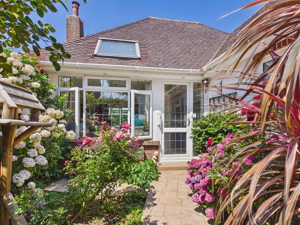 House in Highcliffe-on-Sea, Walkford, Highcliffe and Walkford - View 5