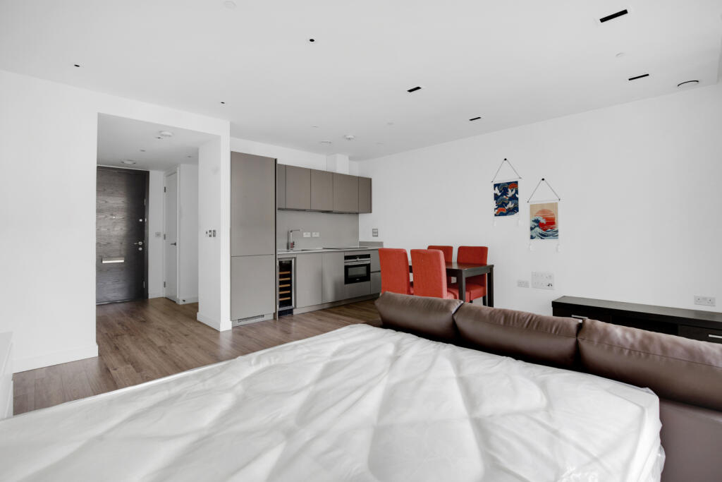 Apartment in London - View 4