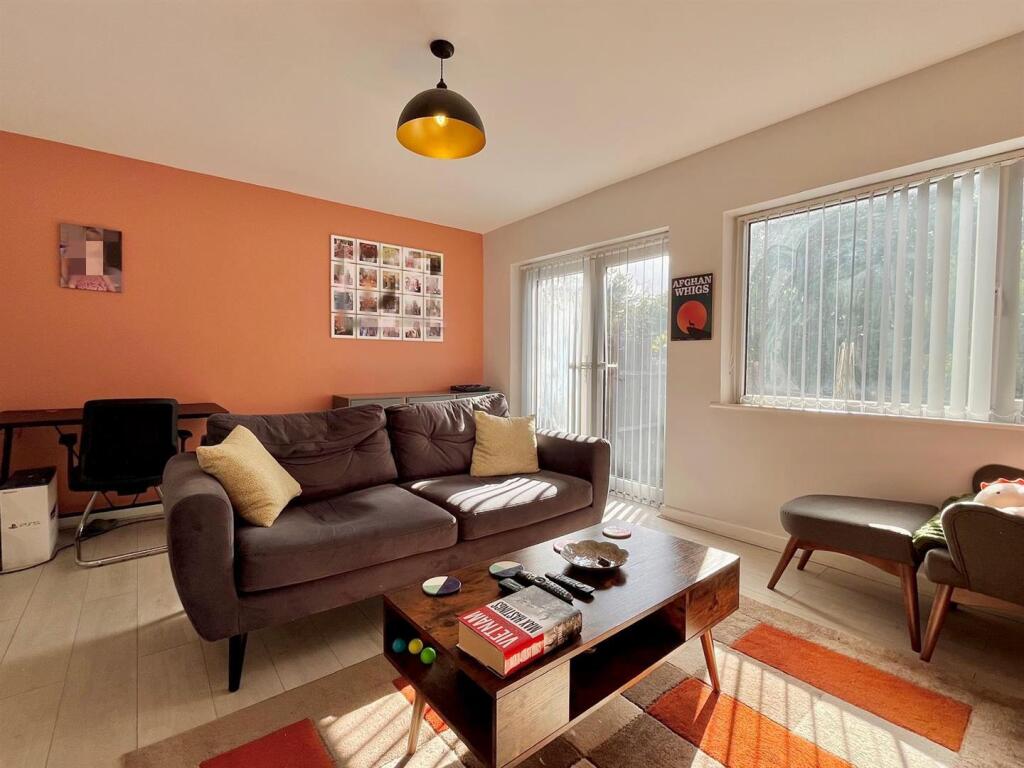 Burnbank Grove, Erdington, Birmingham photo 3