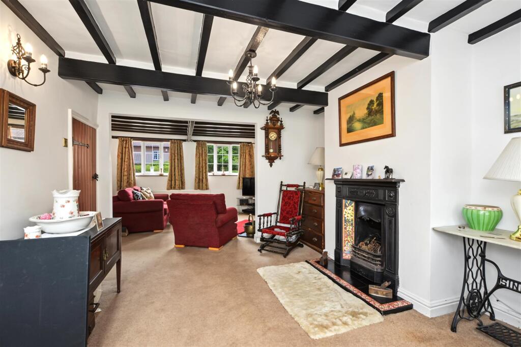 Main Street, Calverton, Nottingham - View 3
