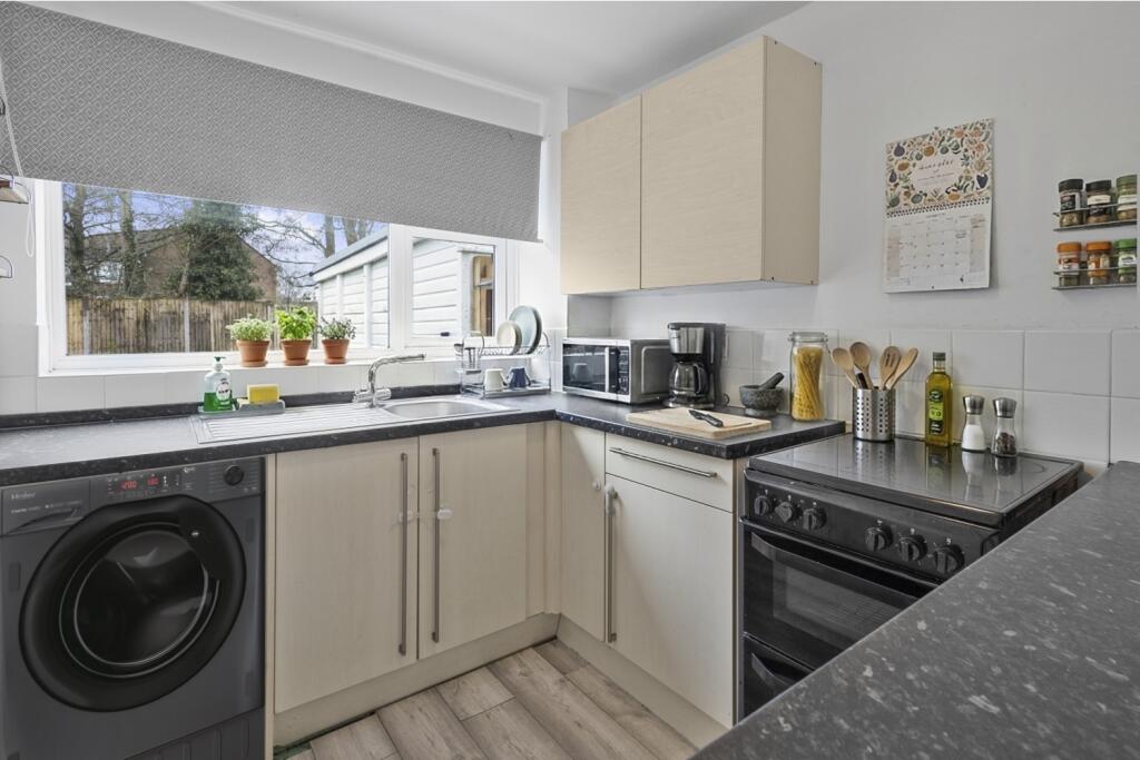 Knaves Acre, Headcorn, Ashford, Kent, TN27 photo 3