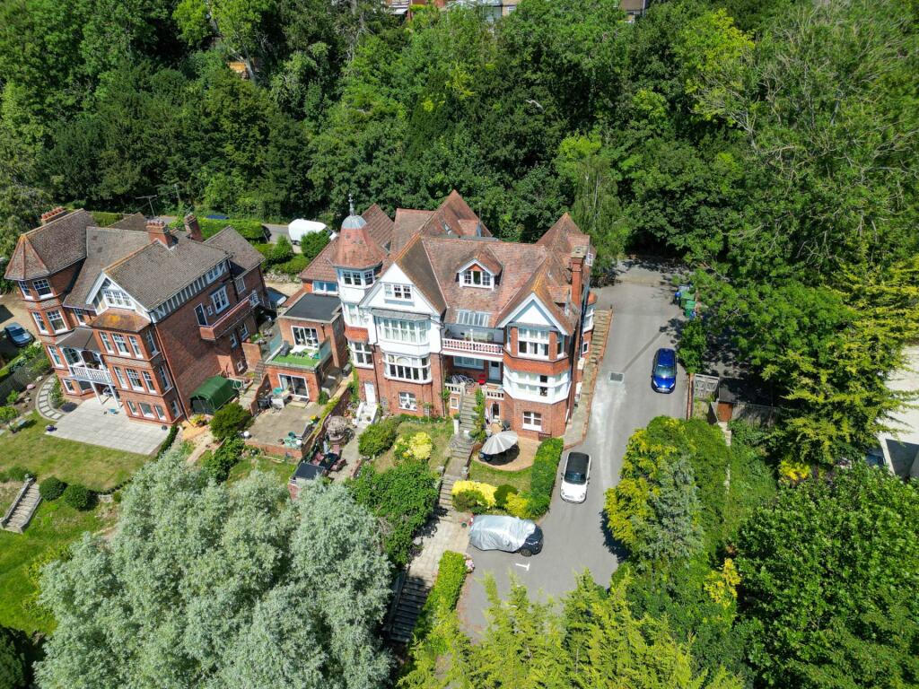 Main image of property: The Warren, Caversham, Reading