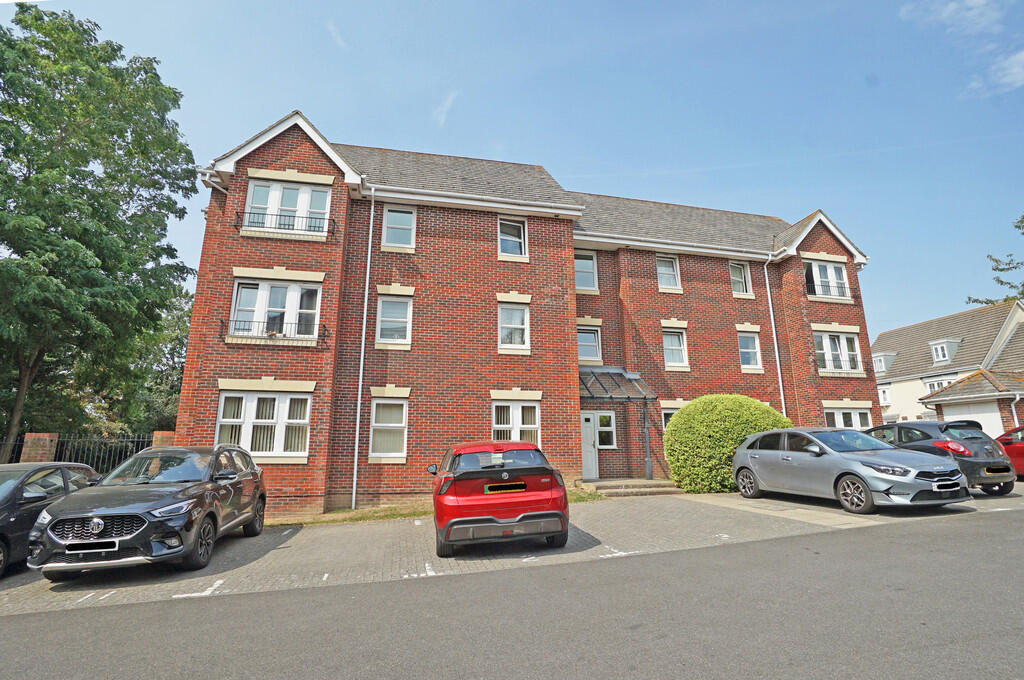 Main image of property: Oysell Gardens, Fareham