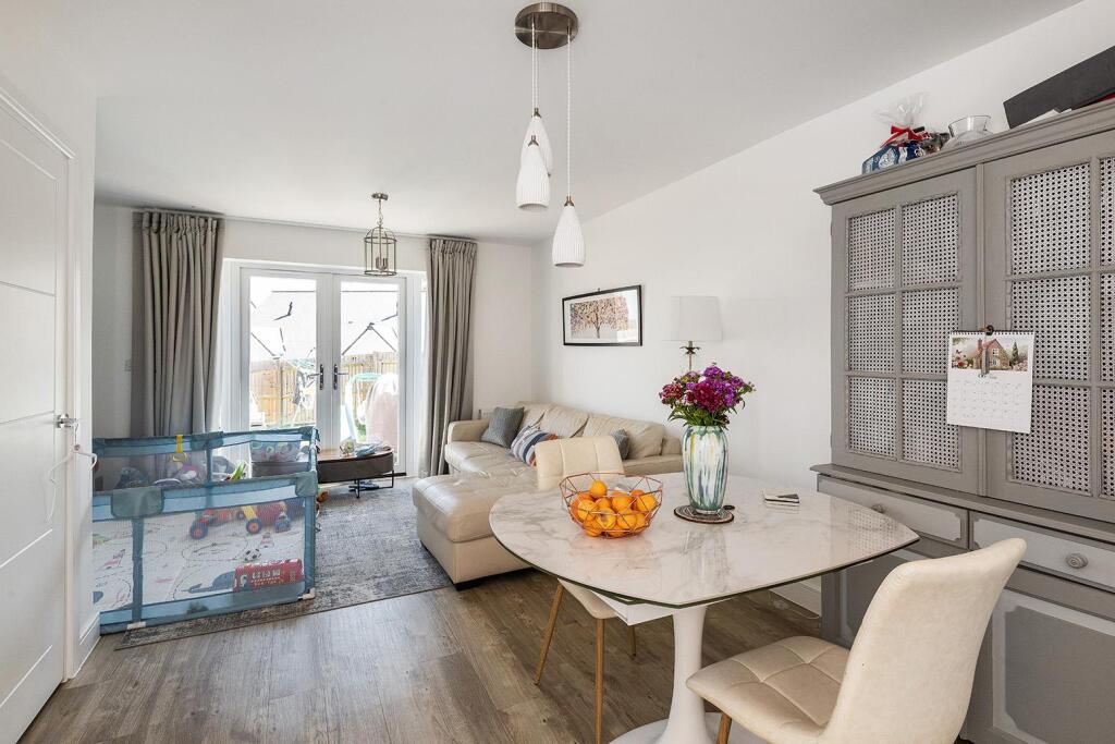 House in Tunbridge Wells, Knights Wood, Sherwood - View 4