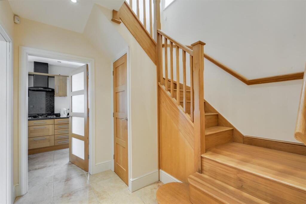 House in Nottingham, Chilwell - More