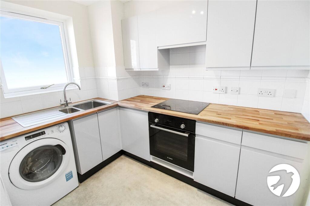 Apartment in Gravesham, Gravesend - View 4