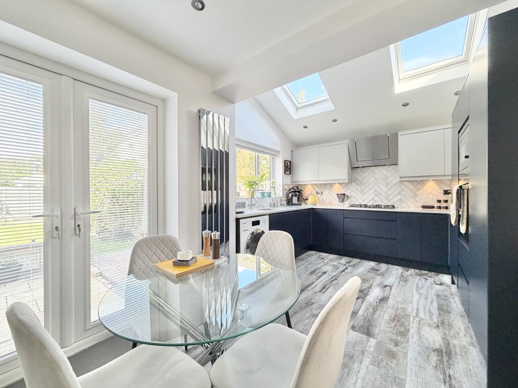 Allgreave Close, Sale, Trafford photo 3