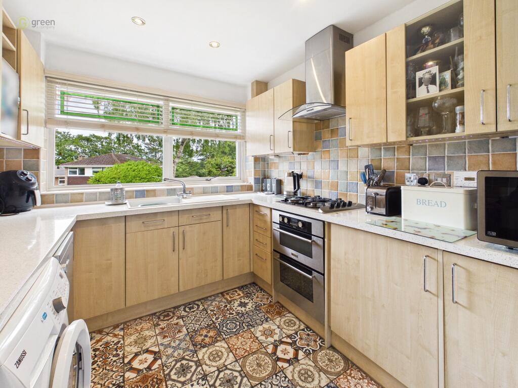House in Sutton Coldfield, Driffold - View 4
