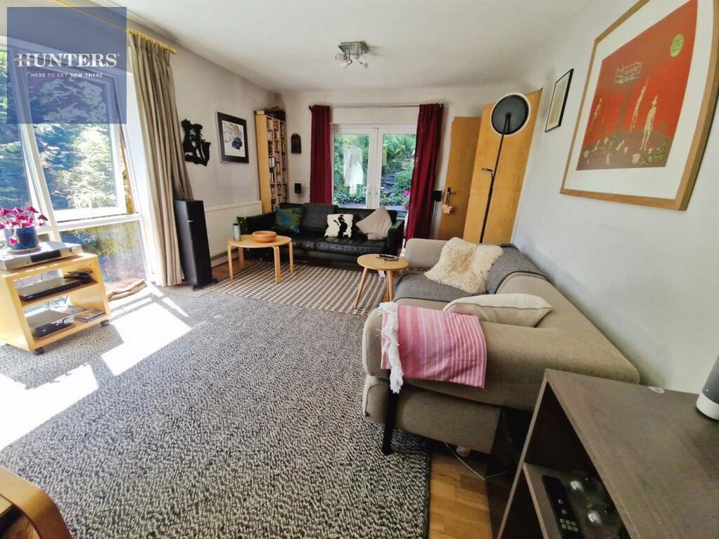 House in Bridgend, Pencoed - View 3