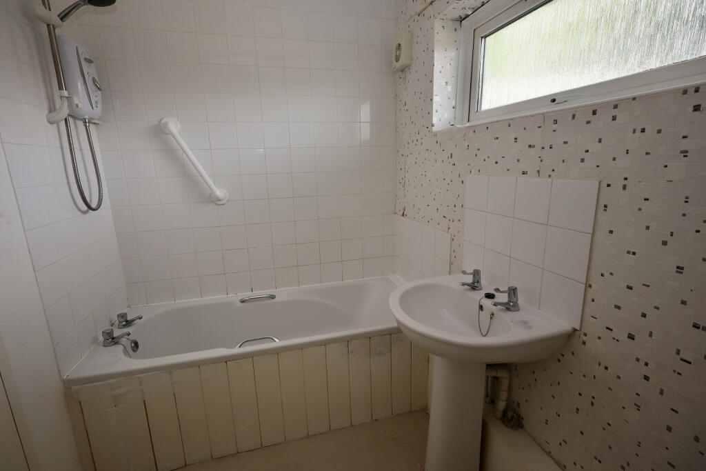 Apartment in Wells, Somerset - View 5