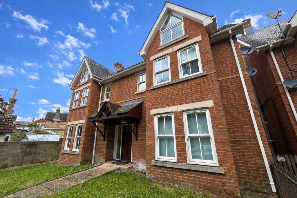 Approach Road, Ashley Cross