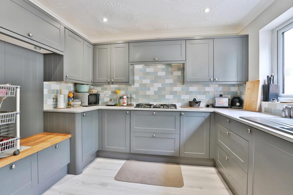 House in Bournemouth, Ensbury Park - View 2