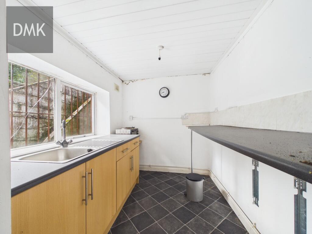 House in Cardiff, Maesteg - View 5