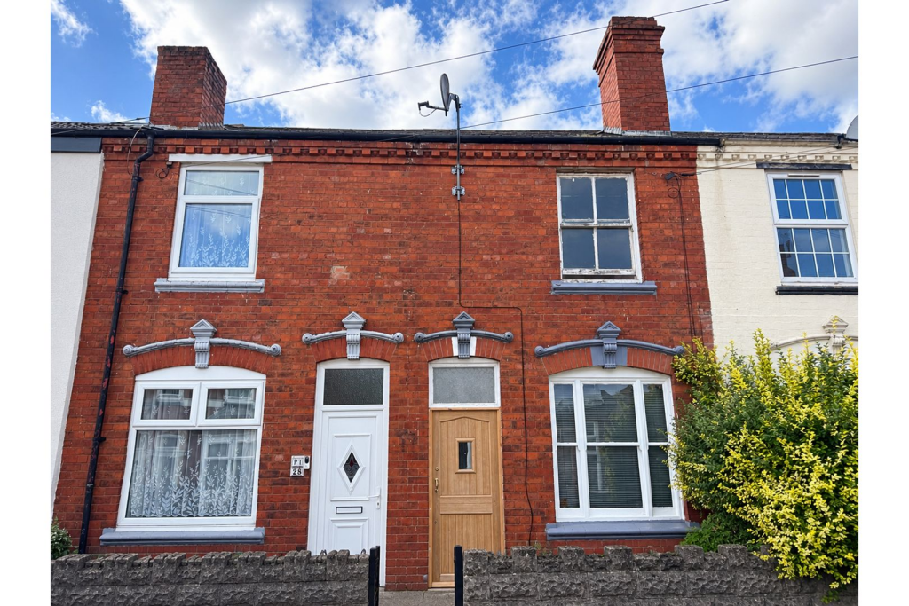 2-bed terraced on Grainger Street, Dudley, DY2, £180,000