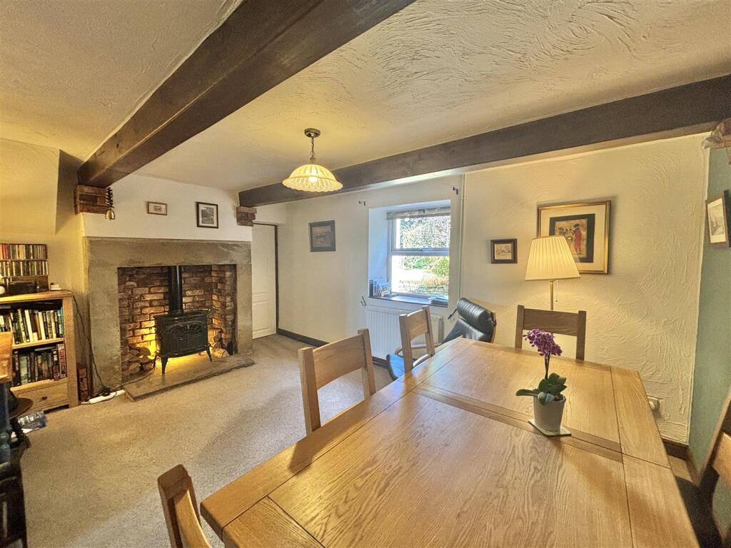 House in High Peak, Little Padfield - View 5