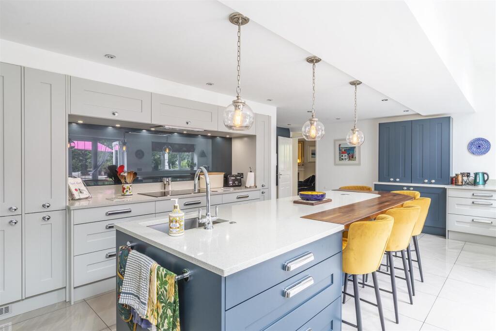 Ospringe Place, Faversham - View 4