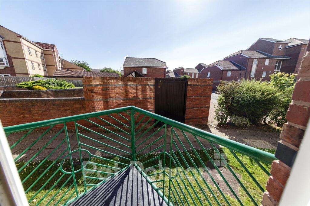 Apartment in North Tyneside, North East - More