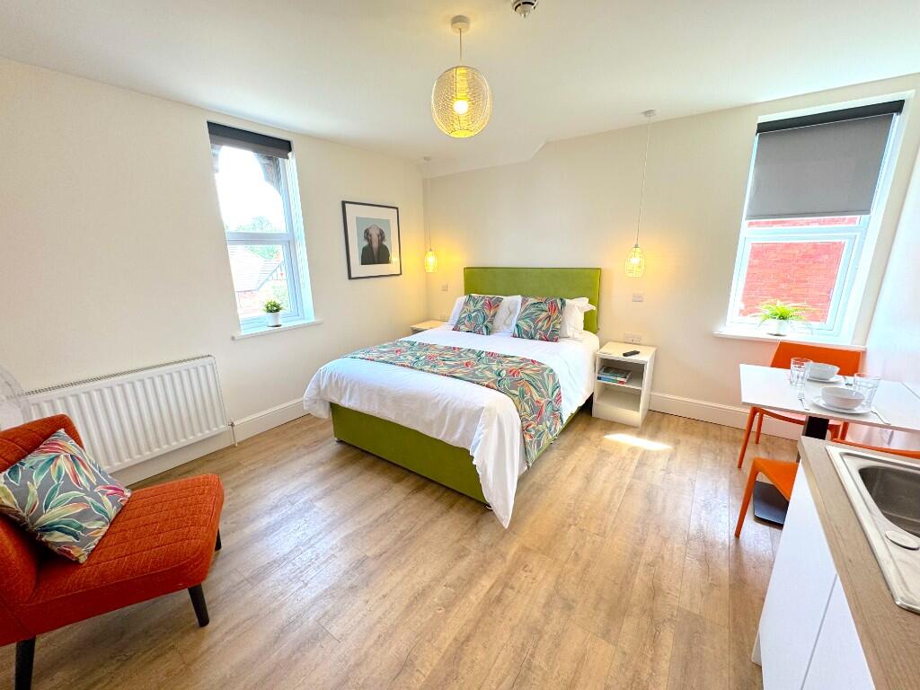 Main image of property: Bridgford Road, West Bridgford, NG2 6AB