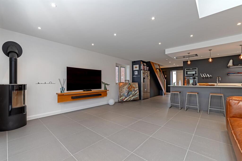 Additional image 9 of Gladeside, St. Albans