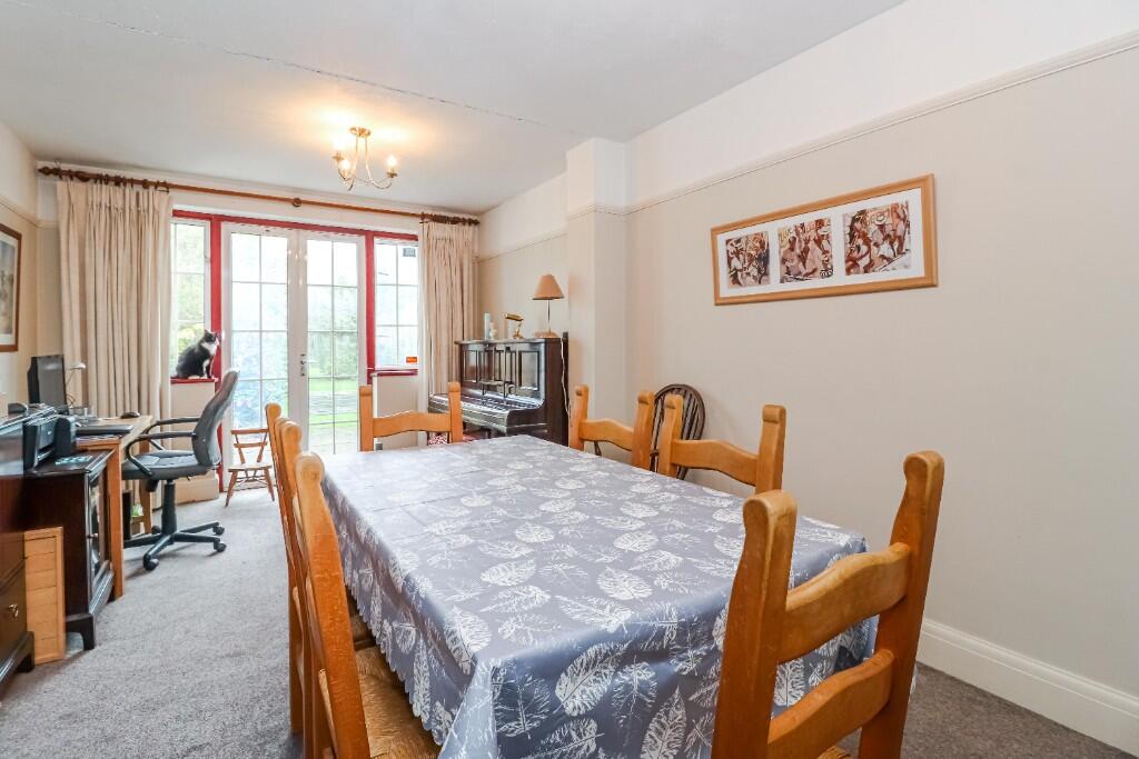 Additional image 12 of Laburnum Grove, St. Albans, Hertfordshire, AL2