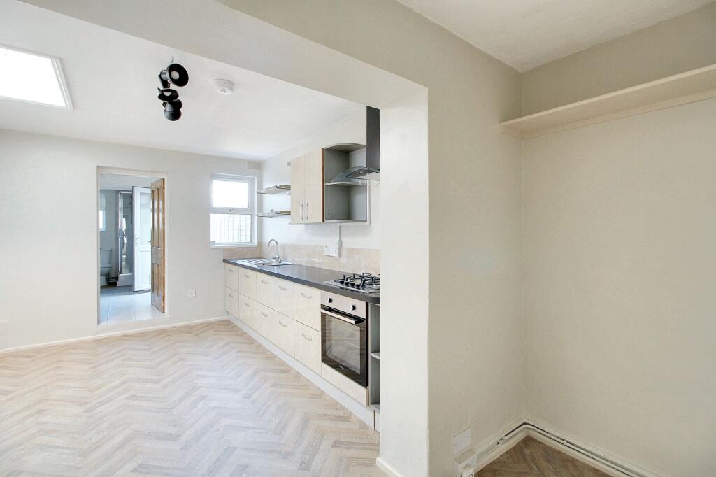House in Ashford, South Willesborough, South Willesborough and Newtown - More