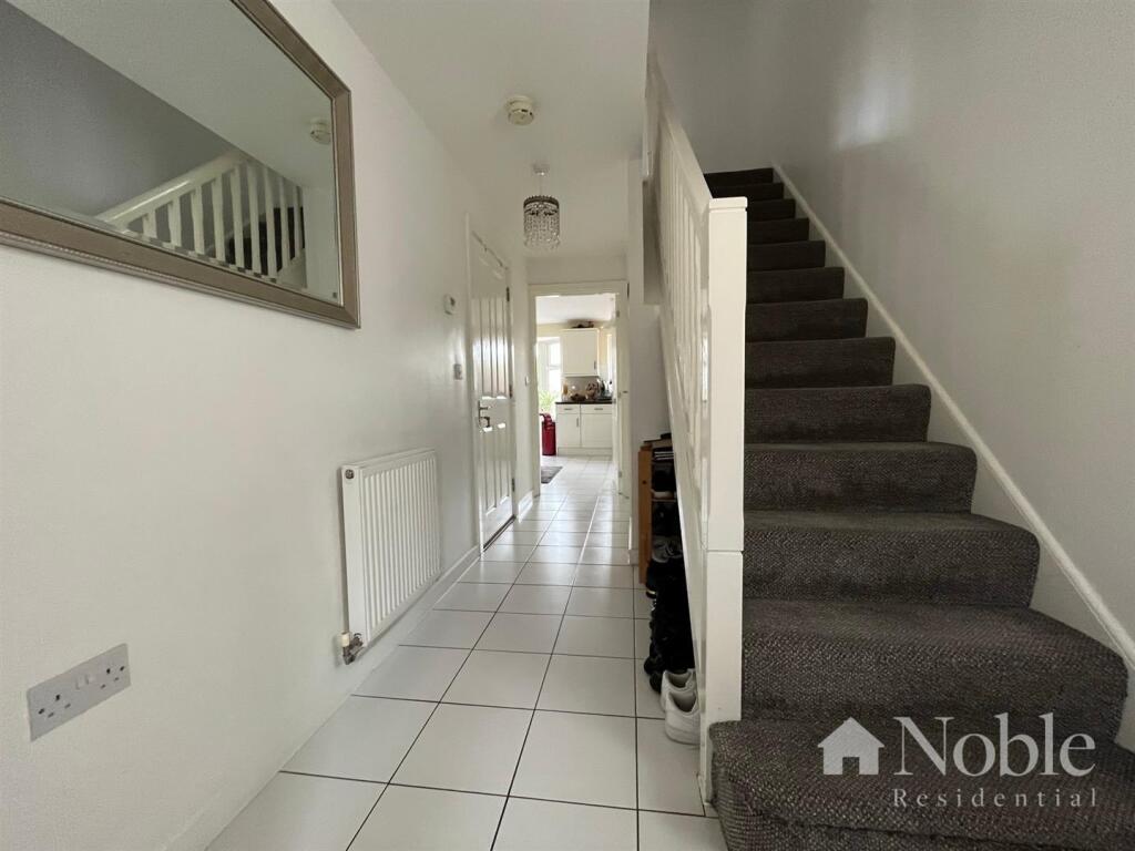 Elms Close, Hornchurch photo 4