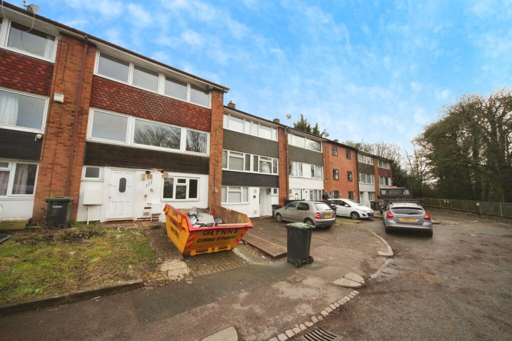 Main image of property: Pomfret Avenue, Luton