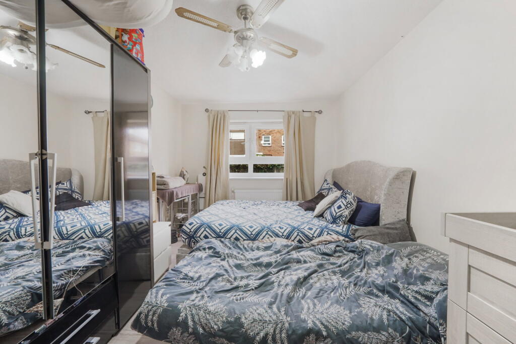 Apartment in London - View 5