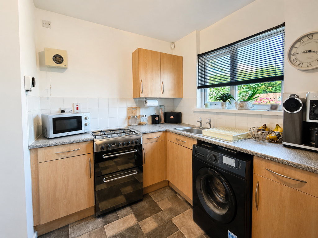 House in Bradford, Keighley - View 6